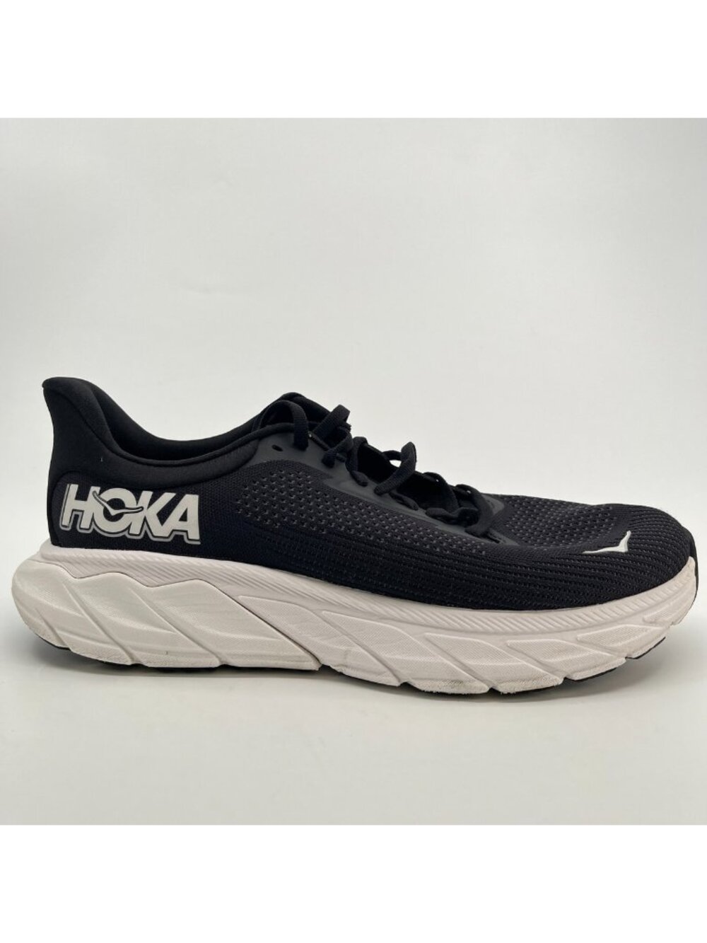 Hoka One One Arahi 7 Womens Size 10D Black White Athletic Running Shoes Sneakers